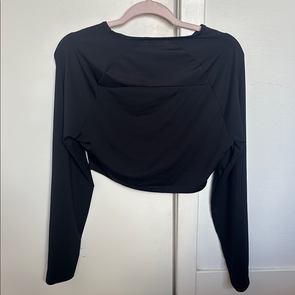 Gymshark Women's Black Long Sleeve Top - Picture 2 of 2